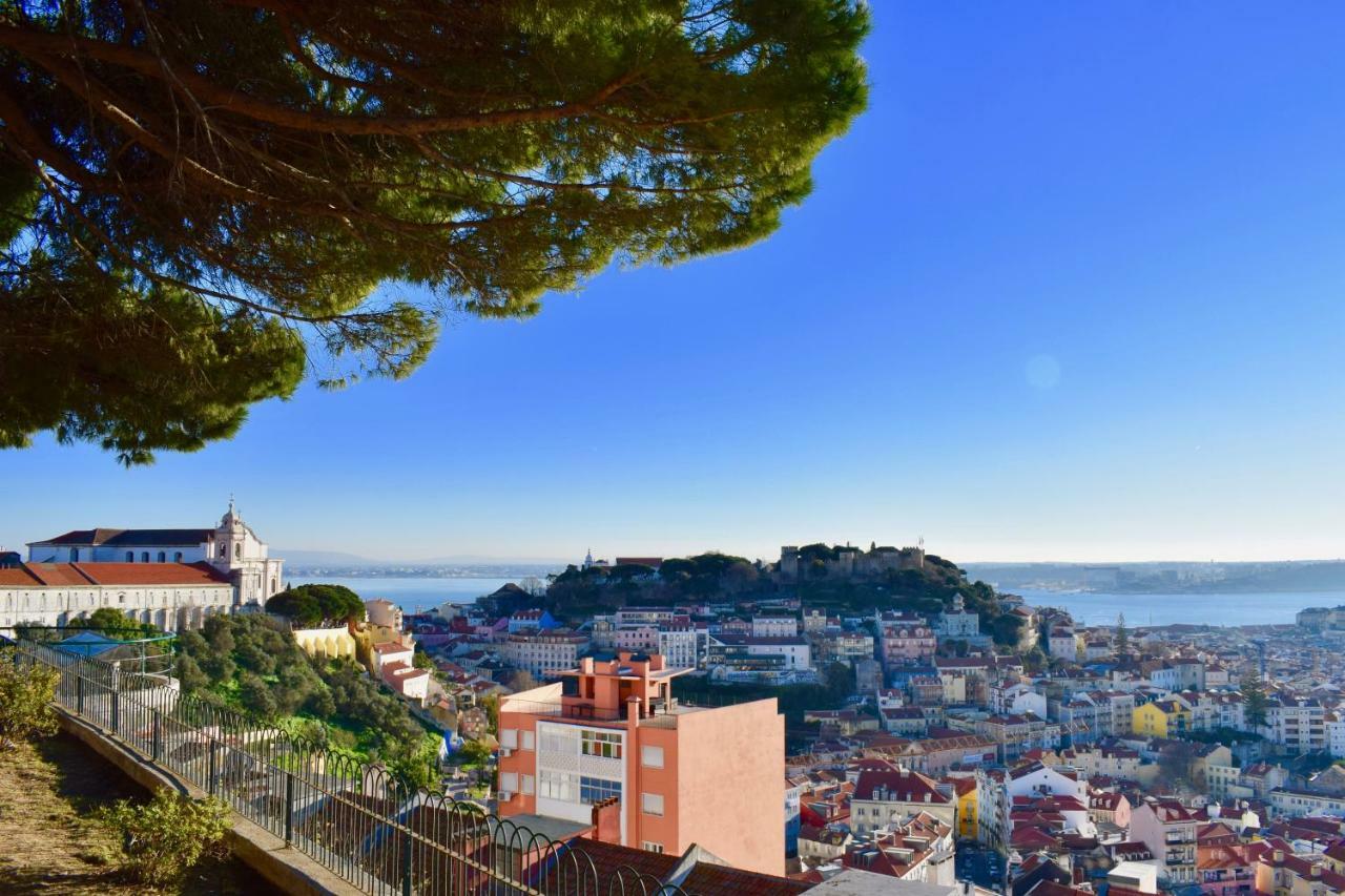 Aesthetic Riverview Apartment In Historical Lisboa Exteriér fotografie