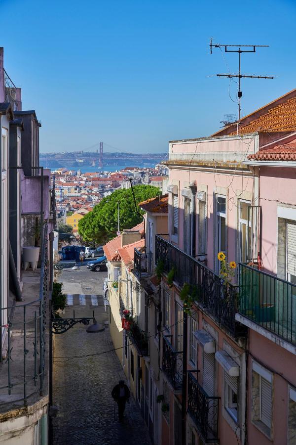 Aesthetic Riverview Apartment In Historical Lisboa Exteriér fotografie