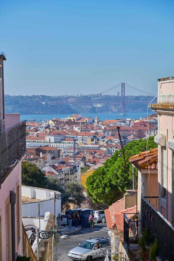 Aesthetic Riverview Apartment In Historical Lisboa Exteriér fotografie