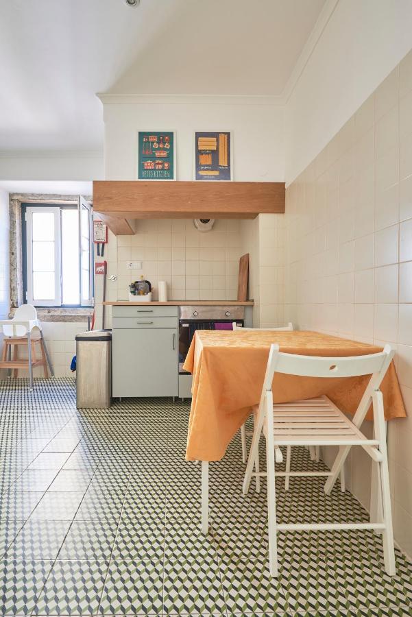 Aesthetic Riverview Apartment In Historical Lisboa Exteriér fotografie