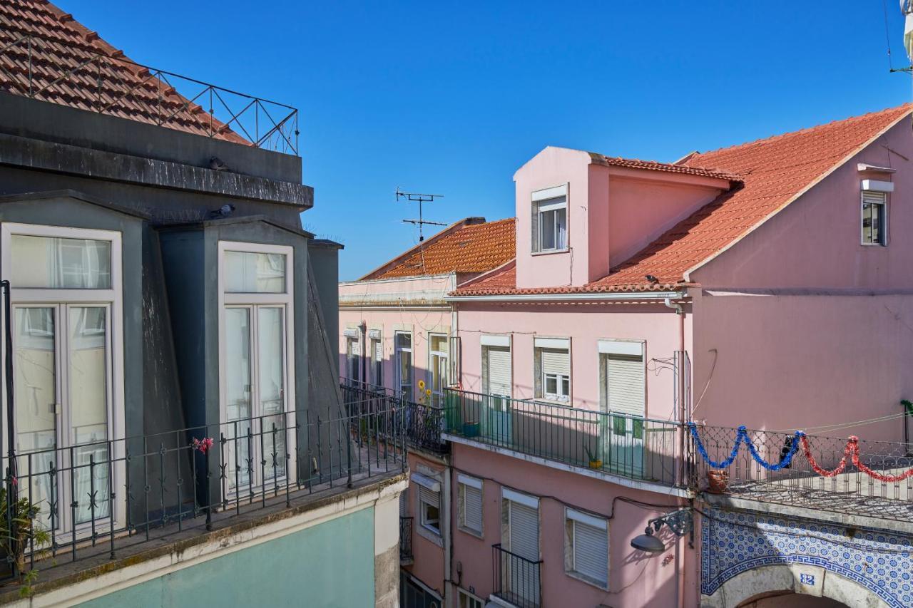Aesthetic Riverview Apartment In Historical Lisboa Exteriér fotografie
