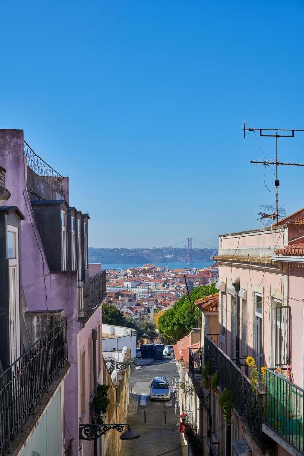 Aesthetic Riverview Apartment In Historical Lisboa Exteriér fotografie
